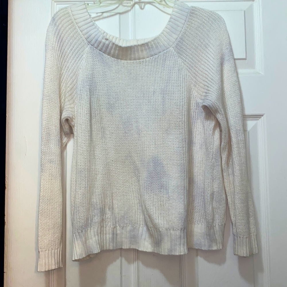 Tie-dye white and blue sweater